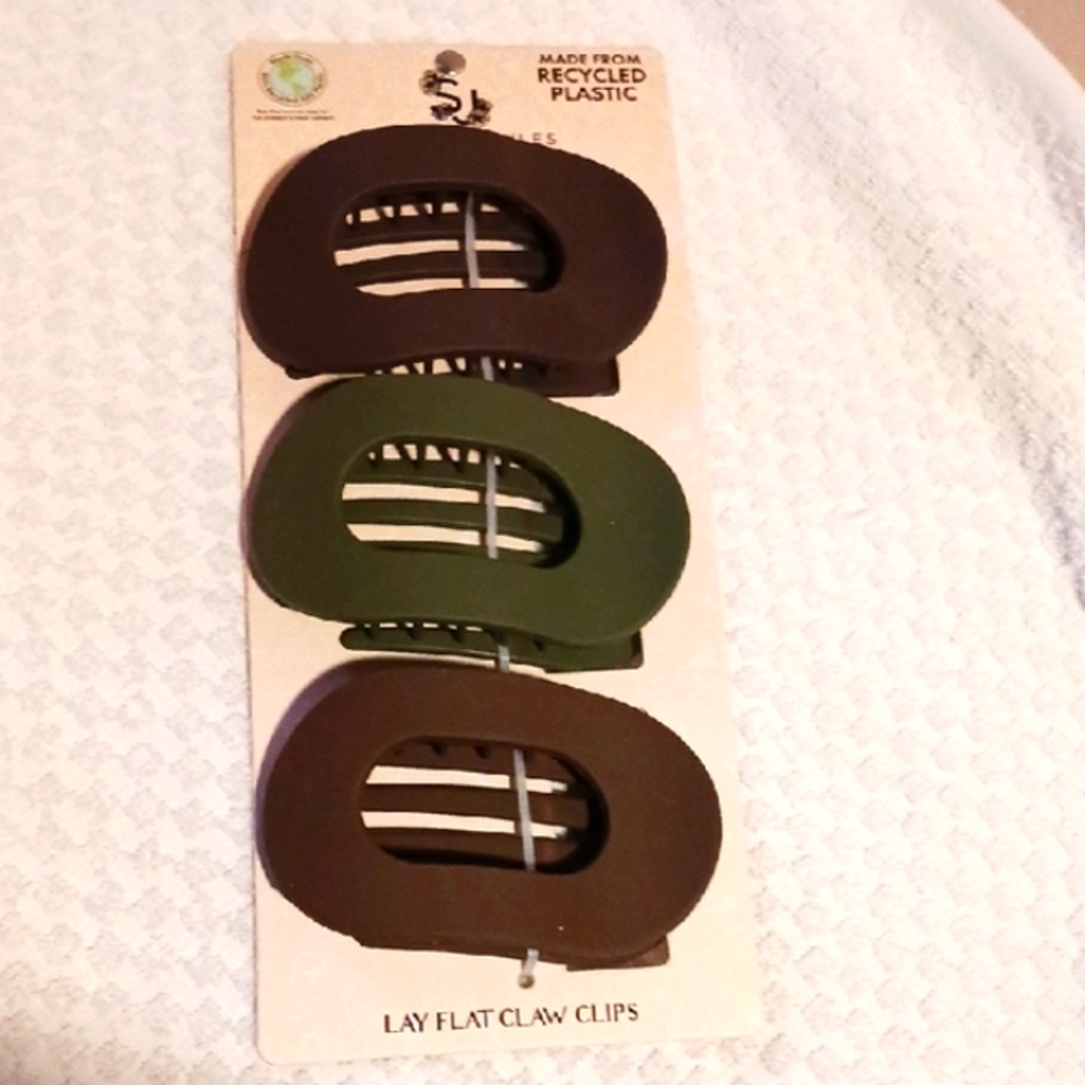 Sincerely Jules Brown and Green Claw Clips